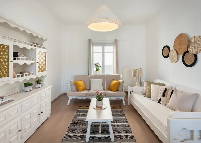 - 2br House In The Heart Of Town - Citrine נאוסה