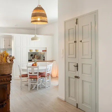 - 2br House In The Heart Of Town - Citrine * Naousa (Paros)